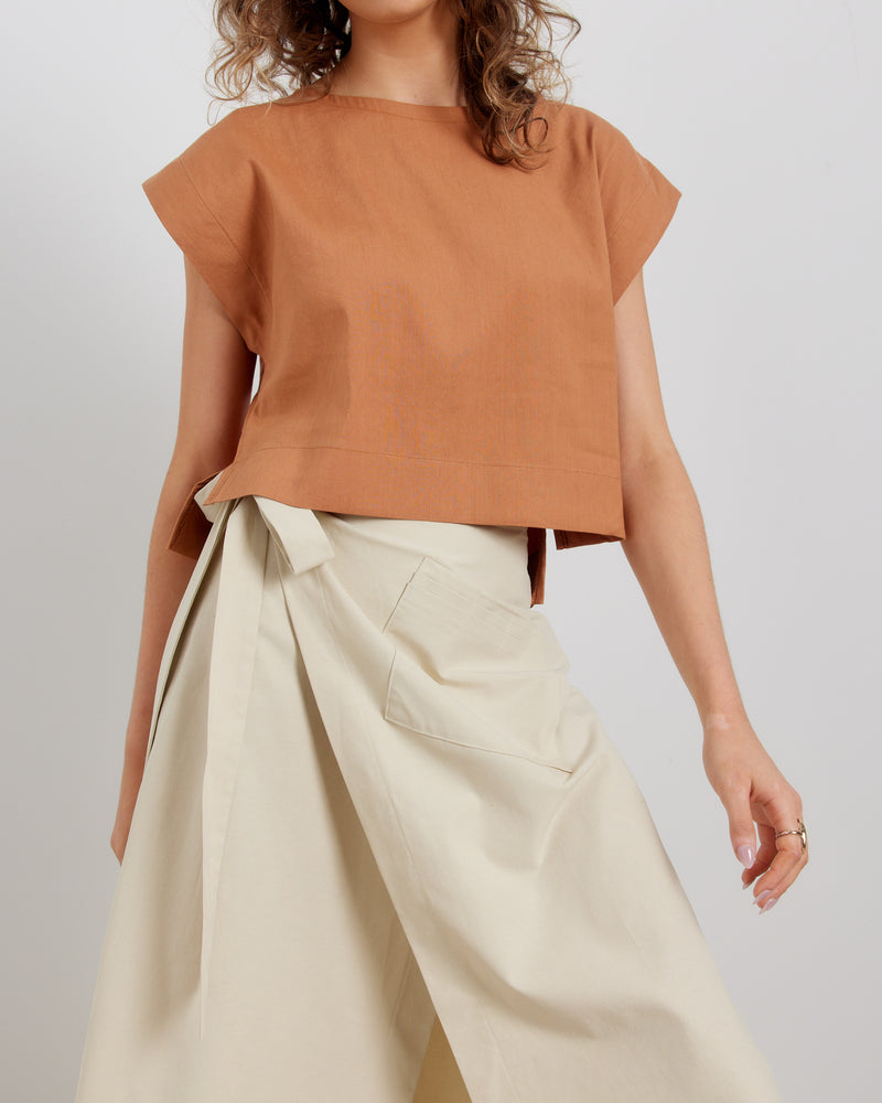Melissa McMullan Top