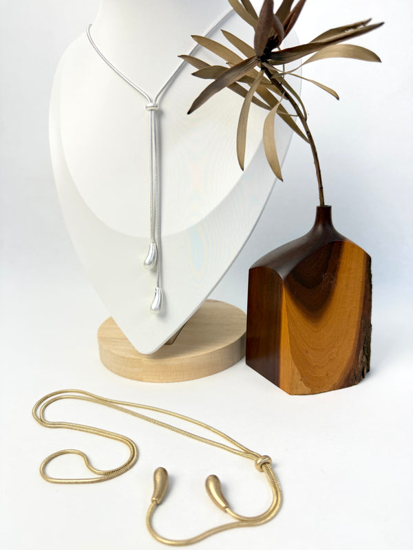 The Flow Lariat Necklace