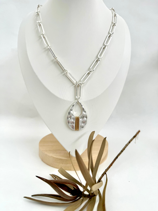 The Luna Link Necklace