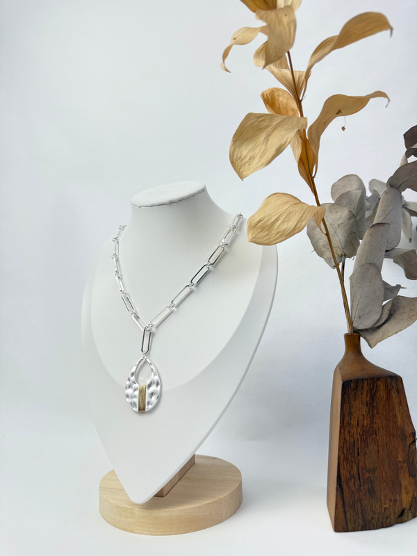 The Luna Link Necklace