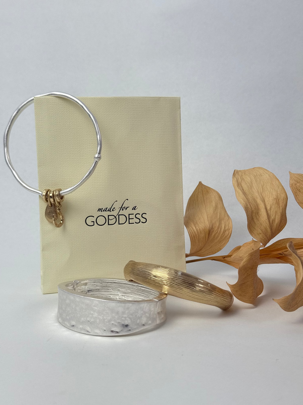 Bracelet bundle of three